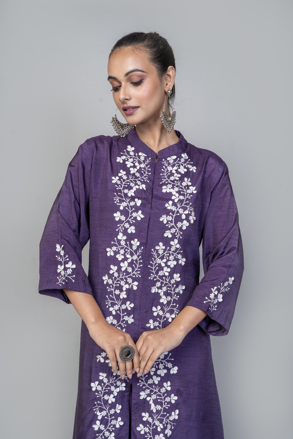 EMBROIDERED KURTA WITH PANT