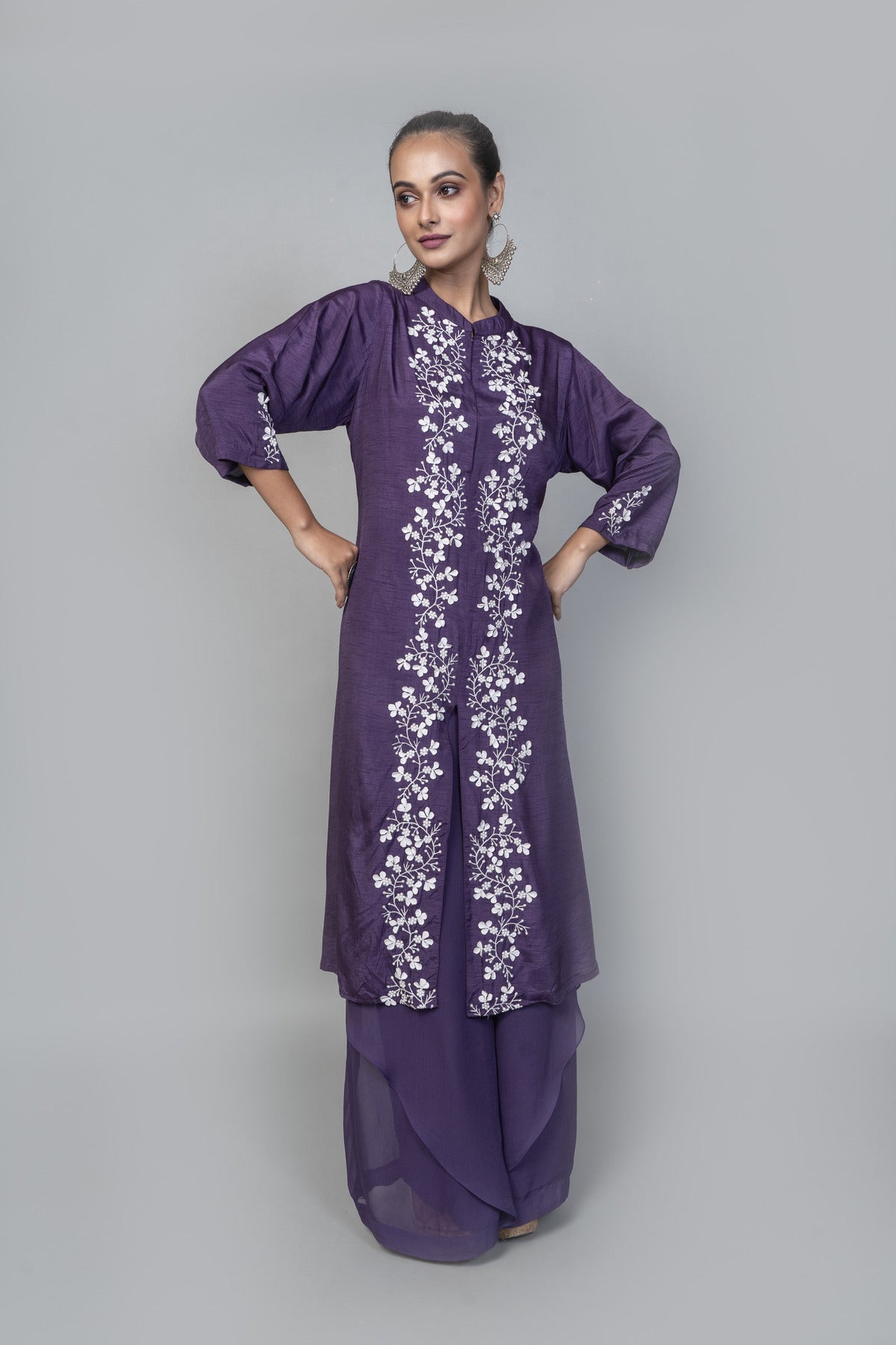 EMBROIDERED KURTA WITH PANT