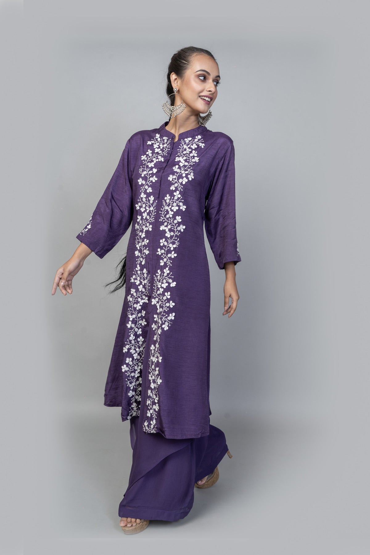 EMBROIDERED KURTA WITH PANT