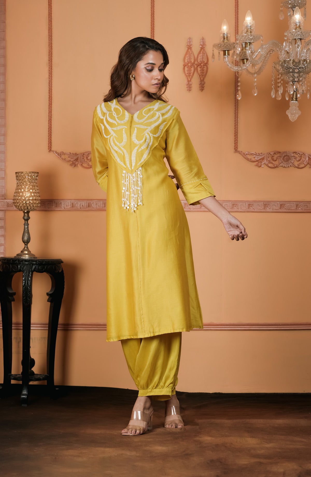 EMBROIDERED KURTA WITH PANT