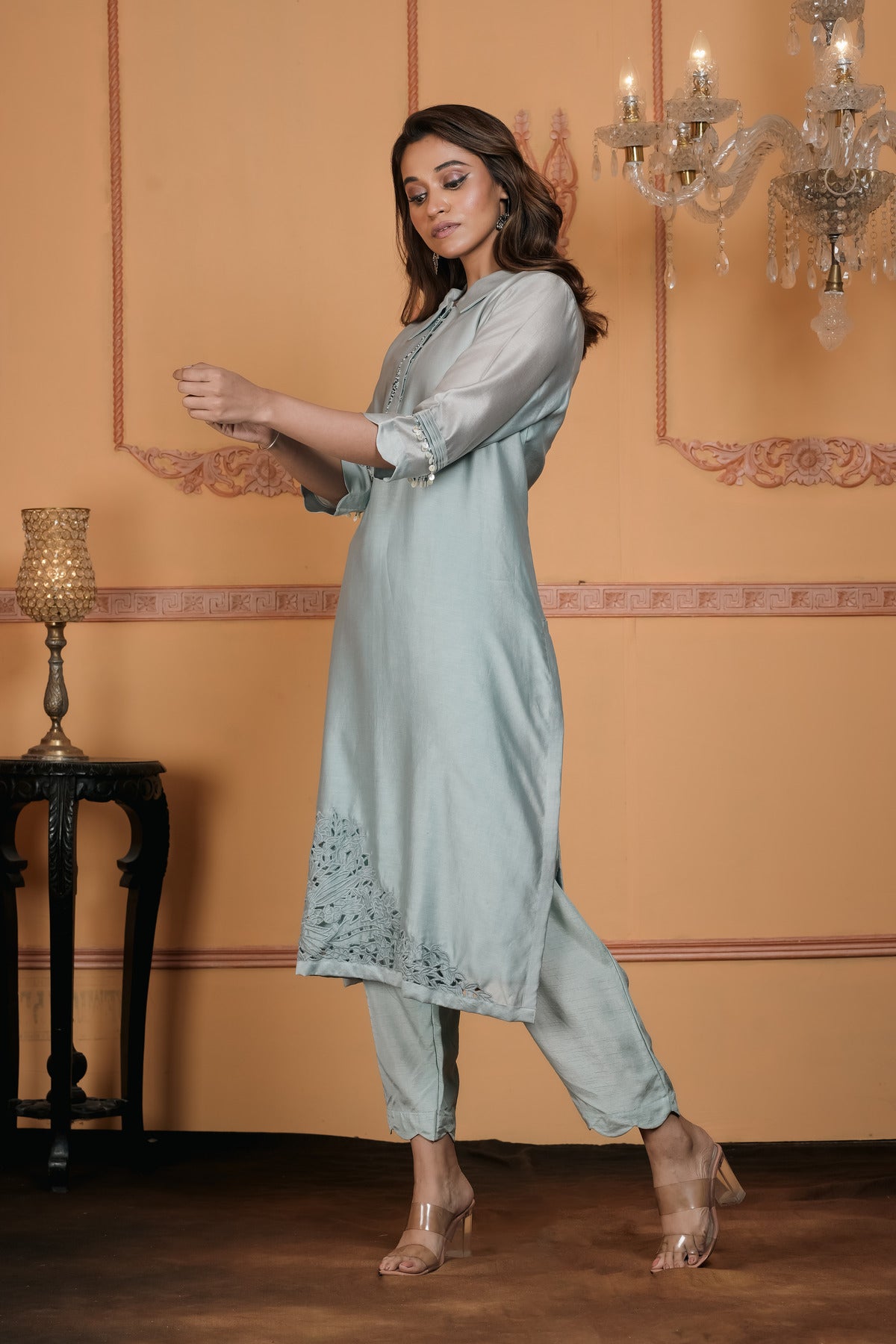 EMBROIDERED KURTA WITH PANT