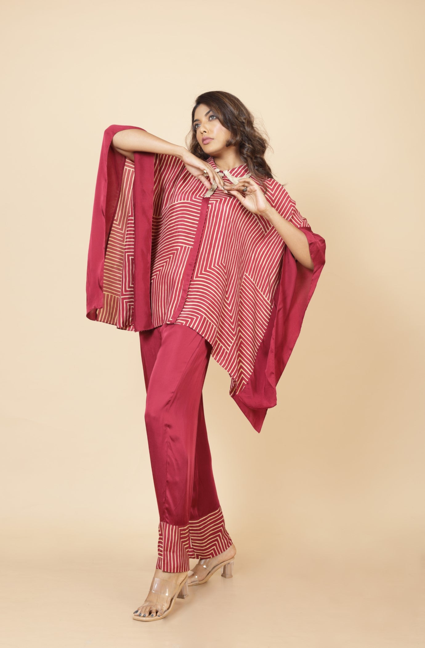 Printed Kaftan Top And Straight Pant