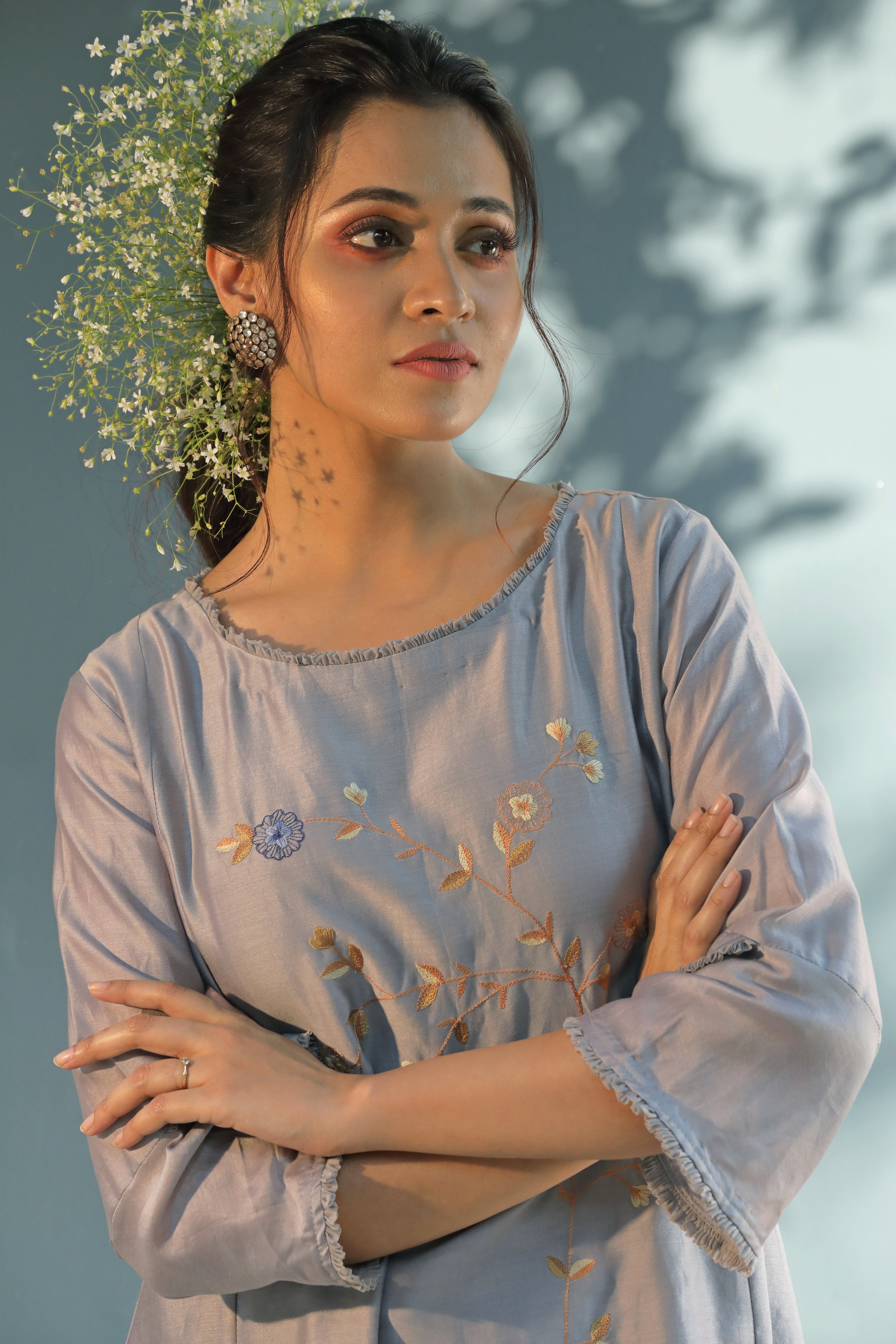 FLORAL EMBROIDERY DRESS